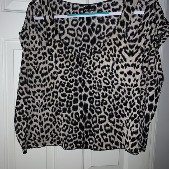 Leopard Print Tunic - Picture 4 of 6
